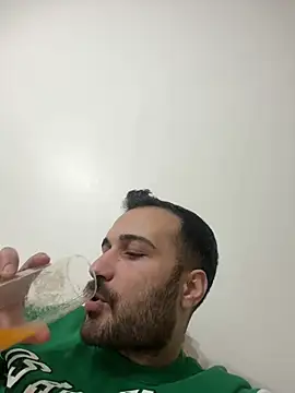 modelturanist27 online show from January 23, 9:50 pm