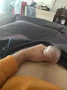 modelturanist27 online show from October 31, 6:03 am