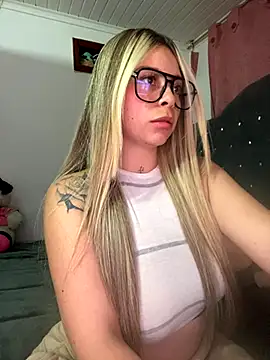 CristalGmez online show from November 21, 3:27 am