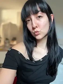 Snapshot of _Juliette chatting on March 20, 9:36 am Juliette online show from March 20, 9:36 am