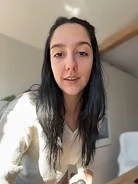 Snapshot of _Juliette chatting on March 24, 9:36 am Juliette online show from March 24, 9:36 am