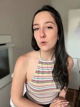 Snapshot of _Juliette chatting on March 28, 1:00 pm Juliette online show from March 28, 1:00 pm