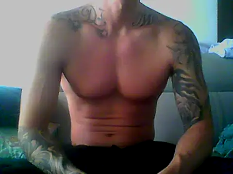 Snapshot of Skater29xx2 chatting on February 14, 3:05 pm Skater29xx2 online show from February 14, 3:05 pm