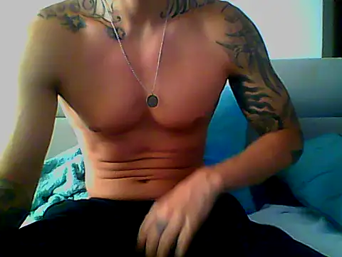 Snapshot of Skater29xx2 chatting on February 26, 2:57 pm Skater29xx2 online show from February 26, 2:57 pm