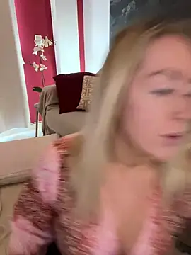 ChristyAdair online show from December 9, 3:22 pm