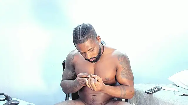 Snapshot of Dancelwashington chatting on October 31, 1:12 pm Dancelwashington online show from October 31, 1:12 pm