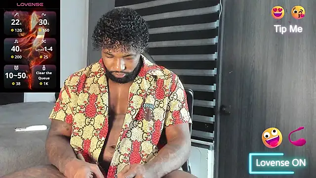 Snapshot of Dancelwashington chatting on November 30, 8:35 pm Dancelwashington online show from November 30, 8:35 pm