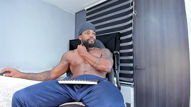 Dancelwashington online show from April 26, 2:26 pm