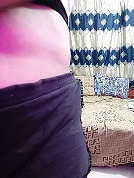 Snapshot of Adiba_2 chatting on October 27, 5:28 pm Adiba 2 online show from October 27, 5:28 pm