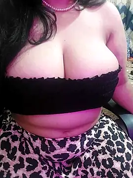 Snapshot of Adiba_2 chatting on December 1, 5:07 pm Adiba 2 online show from December 1, 5:07 pm