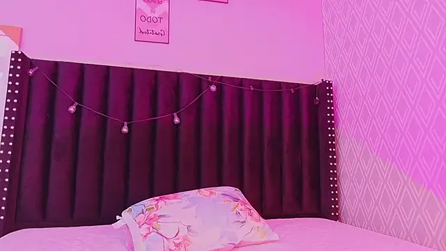 cattaleeyaa online show from October 5, 12:25 pm