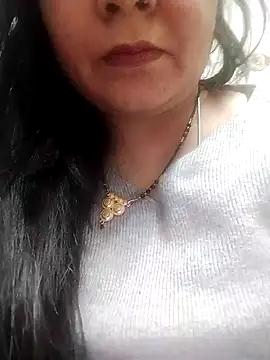 Snapshot of Husnpari20 chatting on December 17, 4:23 am Husnpari20 online show from December 17, 4:23 am