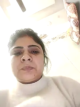 Snapshot of Husnpari20 chatting on December 20, 9:32 am Husnpari20 online show from December 20, 9:32 am