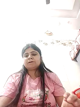 Snapshot of Husnpari20 chatting on February 19, 6:00 pm Husnpari20 online show from February 19, 6:00 pm