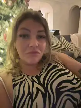 Snapshot of GabyHofstede chatting on December 18, 8:47 pm GabyHofstede online show from December 18, 8:47 pm