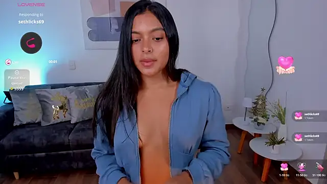 amandaconner online show from December 4, 3:10 pm