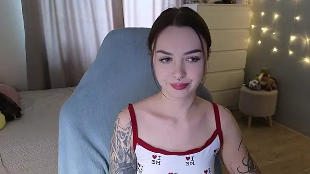 kate leoo online show from June 28, 7:03 am