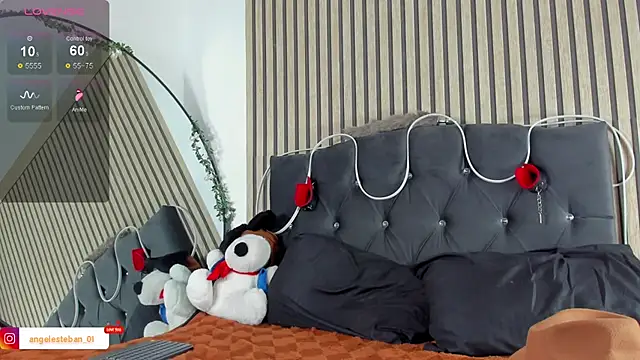 Angel esteban fx online show from February 4, 7:09 pm