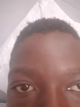 Snapshot of lazyeyes chatting on October 13, 8:36 am lazyeyes online show from October 13, 8:36 am