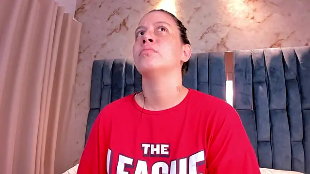 Arii Vga online show from November 9, 5:39 am