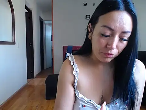 Laura martin  online show from March 29, 12:27 pm