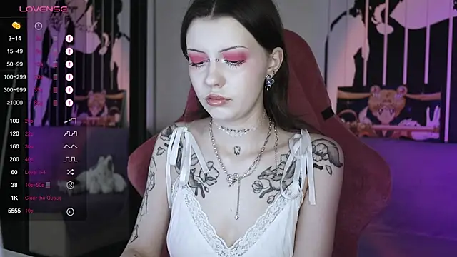 prettybones online show from January 2, 11:09 am