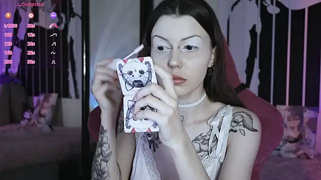 prettybones online show from February 10, 3:03 am