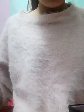 Snapshot of -Almira- chatting on December 1, 7:25 pm -Almira- online show from December 1, 7:25 pm