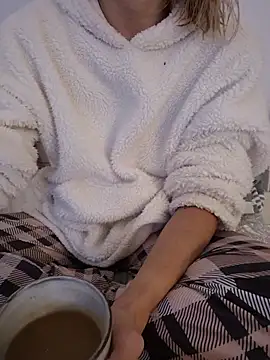 SexyErola27 online show from January 11, 8:19 am