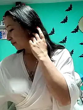 emilypoppy3 online show from February 19, 3:06 am