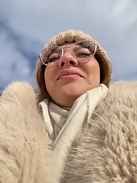 NewLale online show from February 13, 6:20 am