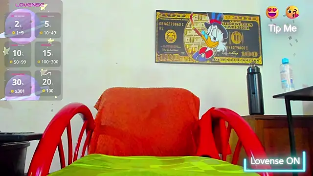 Snapshot of wotton_17 chatting on February 24, 10:47 pm wotton 17 online show from February 24, 10:47 pm