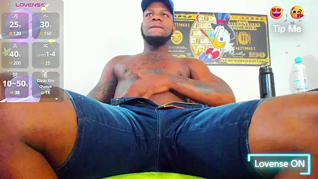 Snapshot of wotton_17 chatting on March 7, 7:38 pm wotton 17 online show from March 7, 7:38 pm