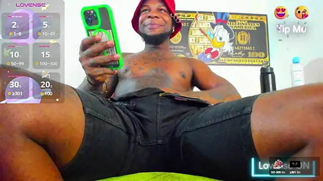 Snapshot of wotton_17 chatting on March 11, 3:26 am wotton 17 online show from March 11, 3:26 am