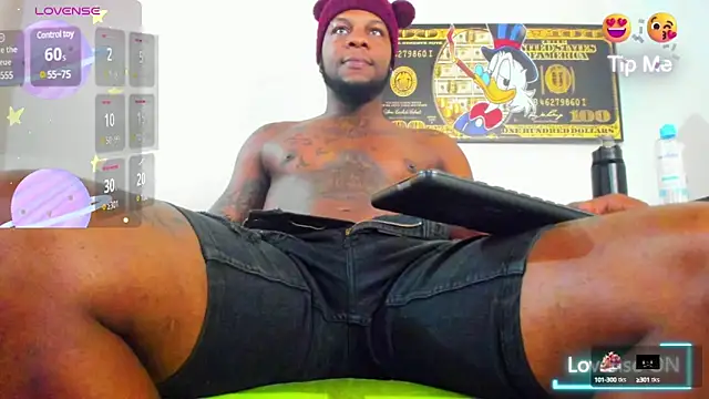 Snapshot of wotton_17 chatting on March 21, 7:35 pm wotton 17 online show from March 21, 7:35 pm