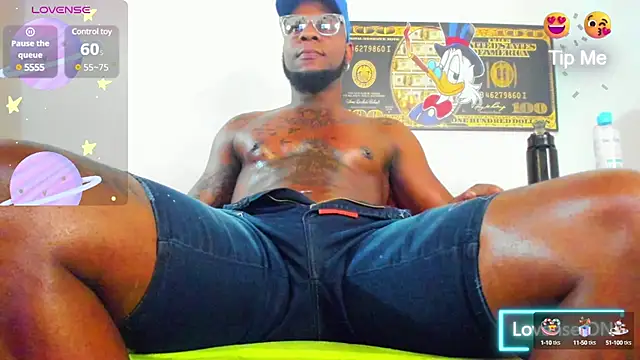 Snapshot of wotton_17 chatting on March 22, 7:20 pm wotton 17 online show from March 22, 7:20 pm