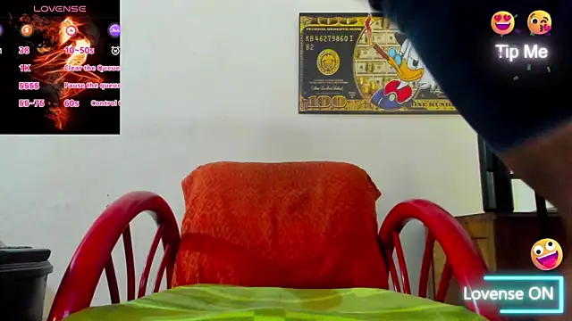 Snapshot of wotton_17 chatting on September 17, 7:04 pm wotton 17 online show from September 17, 7:04 pm