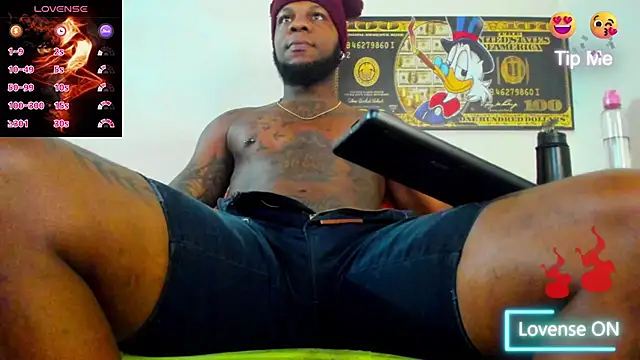 Snapshot of wotton_17 chatting on November 17, 11:21 pm wotton 17 online show from November 17, 11:21 pm