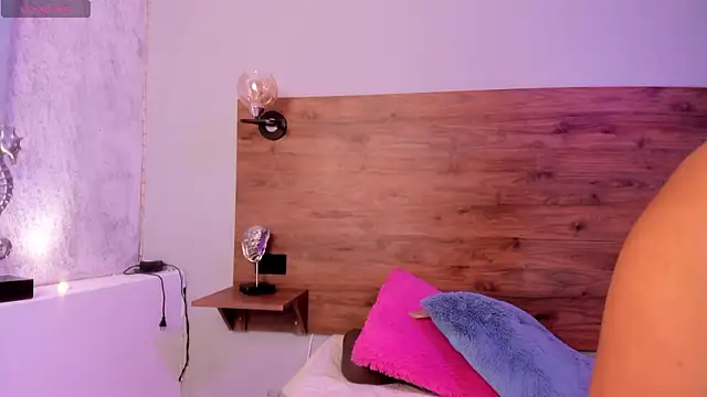 DeboraEvans online show from February 4, 7:20 pm