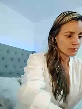 Snapshot of sweetfantasyy69 chatting on December 10, 9:11 pm sweetfantasyy69 online show from December 10, 9:11 pm