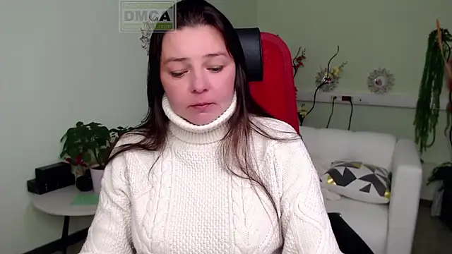 Snapshot of Lily_flower7 chatting on October 28, 7:12 am Lily flower7 online show from October 28, 7:12 am