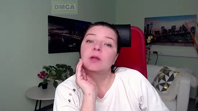 Snapshot of Lily_flower7 chatting on November 19, 4:45 am Lily flower7 online show from November 19, 4:45 am