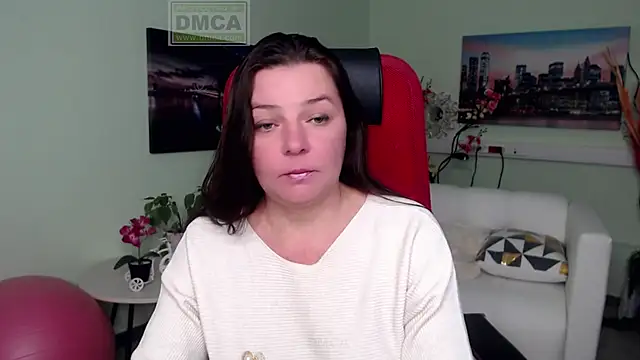 Snapshot of Lily_flower7 chatting on November 26, 10:05 am Lily flower7 online show from November 26, 10:05 am