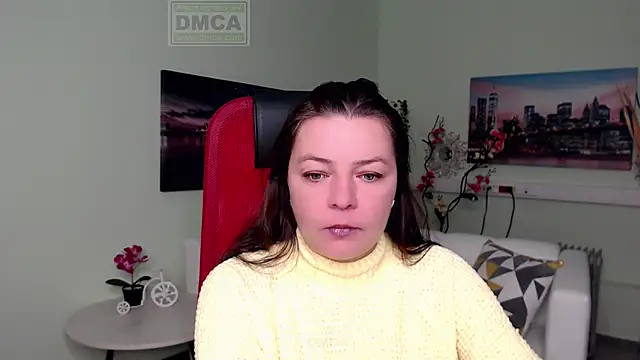 Snapshot of Lily_flower7 chatting on December 4, 4:55 am Lily flower7 online show from December 4, 4:55 am