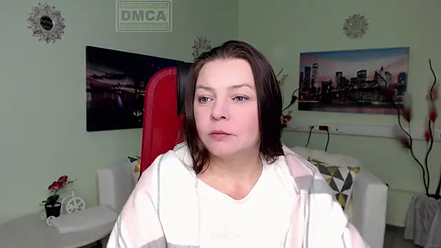 Snapshot of Lily_flower7 chatting on December 15, 5:01 am Lily flower7 online show from December 15, 5:01 am