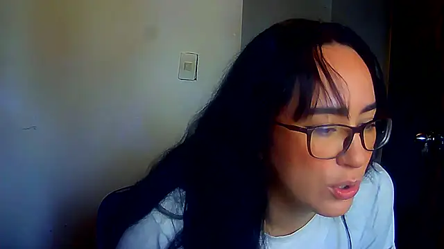 brittanycheeks online show from February 1, 2:34 pm