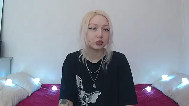 Snapshot of Emily_hardcore chatting on July 7, 11:20 pm Emily hardcore online show from July 7, 11:20 pm
