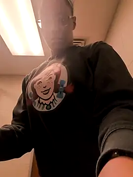 samone9 online show from February 18, 12:23 pm