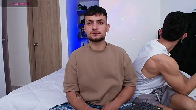 Aron-santoro online show from February 19, 5:09 pm