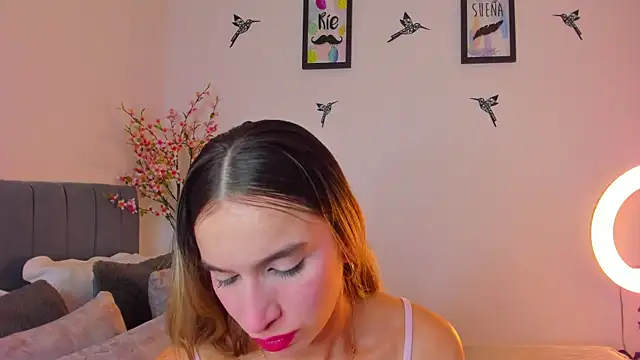 im sarah34 online show from January 15, 6:43 am